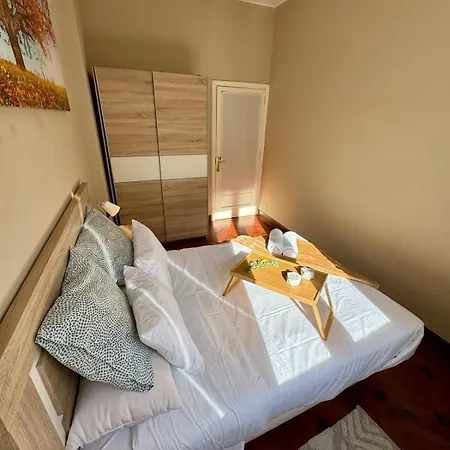 Apartament Centro Peatonal 5 Habitaciones Con Balcon Vigo