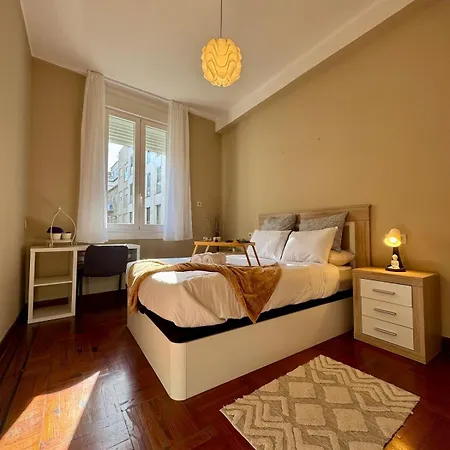 Centro Peatonal 5 Con Balcon Vigo