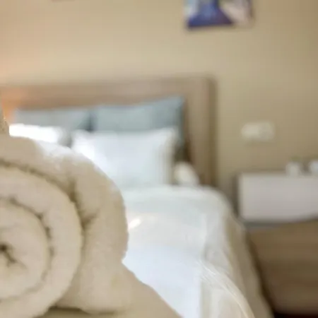 Centro Peatonal 5 Con Balcon Apartment